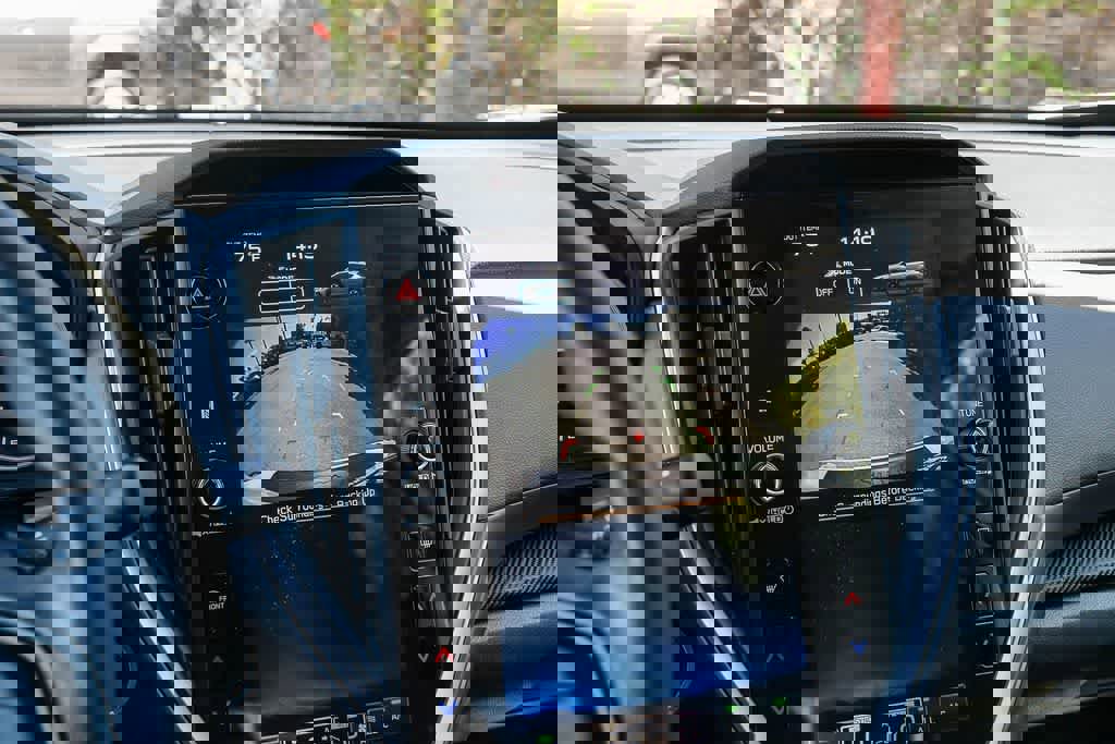 Used 2024 Subaru Crosstrek 2.0i Premium image 22