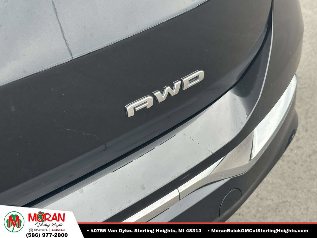 Certified 2024 GMC Terrain Denali w/ Black Diamond Edition AWD/4WD image 9