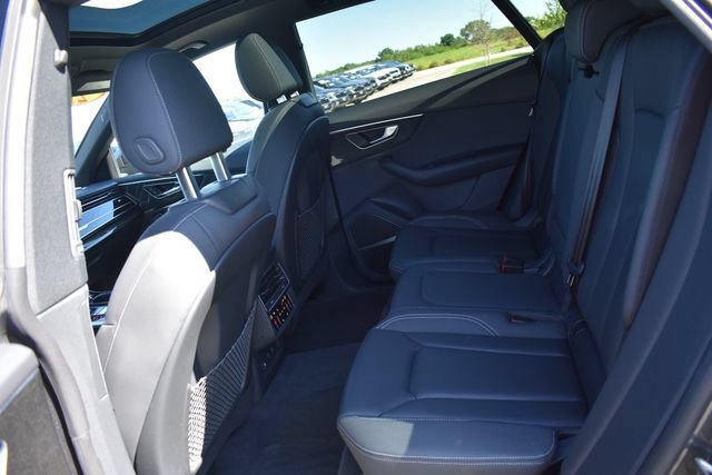 Used 2021 Audi Q8 Premium Plus w/ Premium Plus Package AWD/4WD image 21