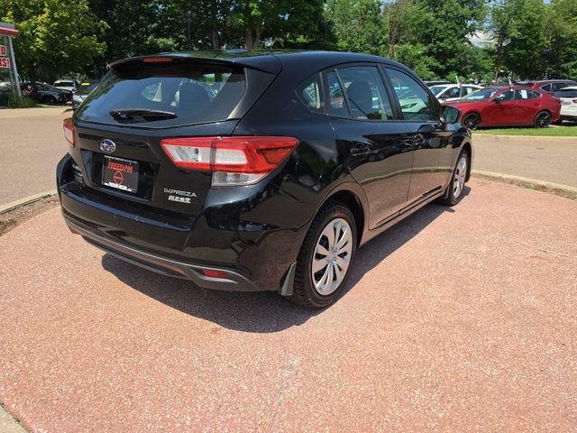Used 2017 Subaru Impreza 2.0i AWD/4WD image 5
