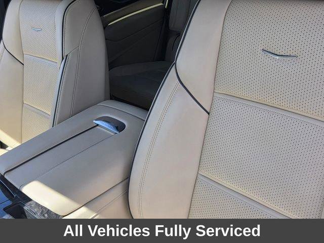 Used 2022 Cadillac Escalade Premium Luxury w/ Performance Package image 16