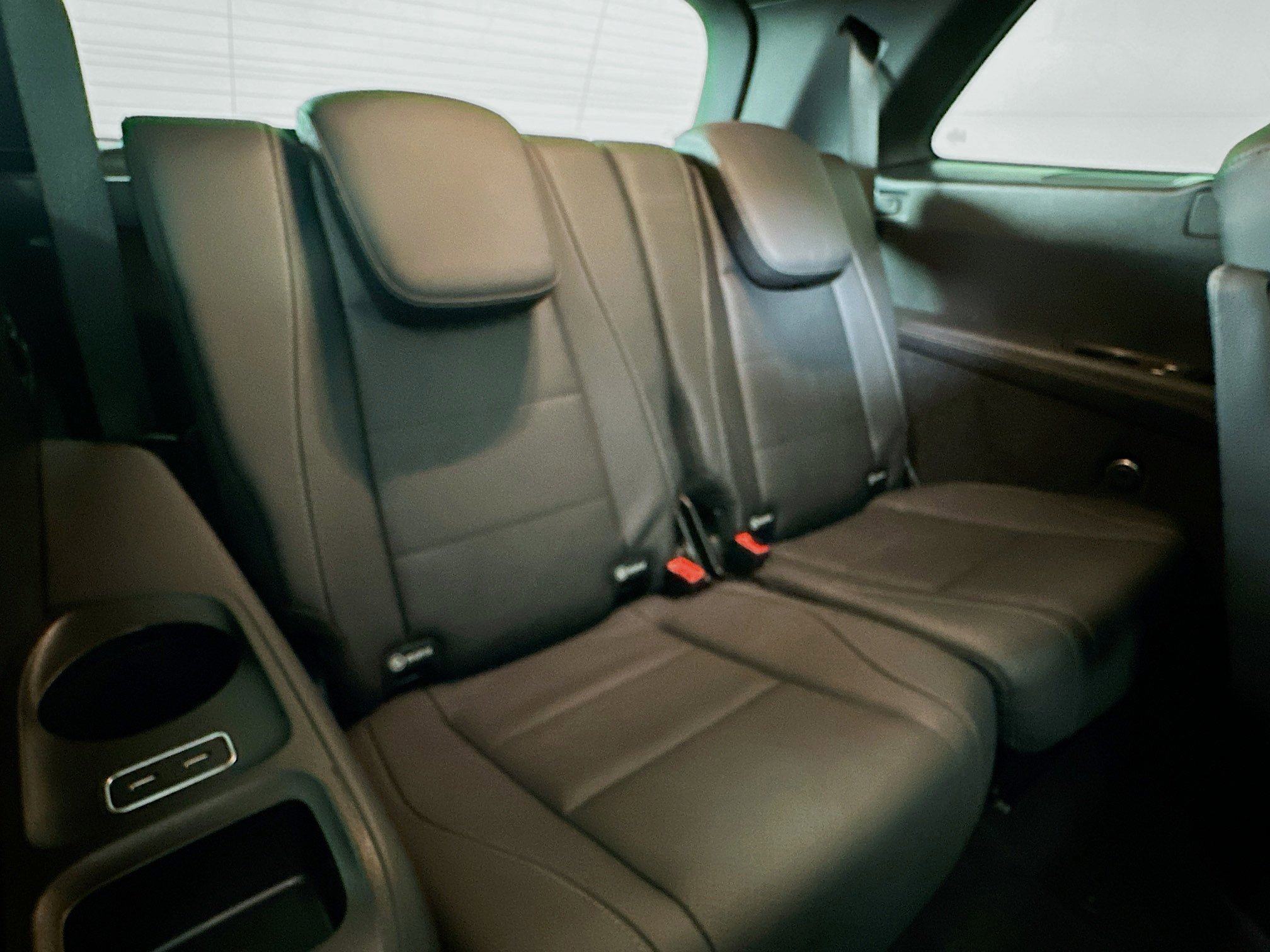 Certified 2025 Mercedes-Benz GLS 450 4MATIC image 29