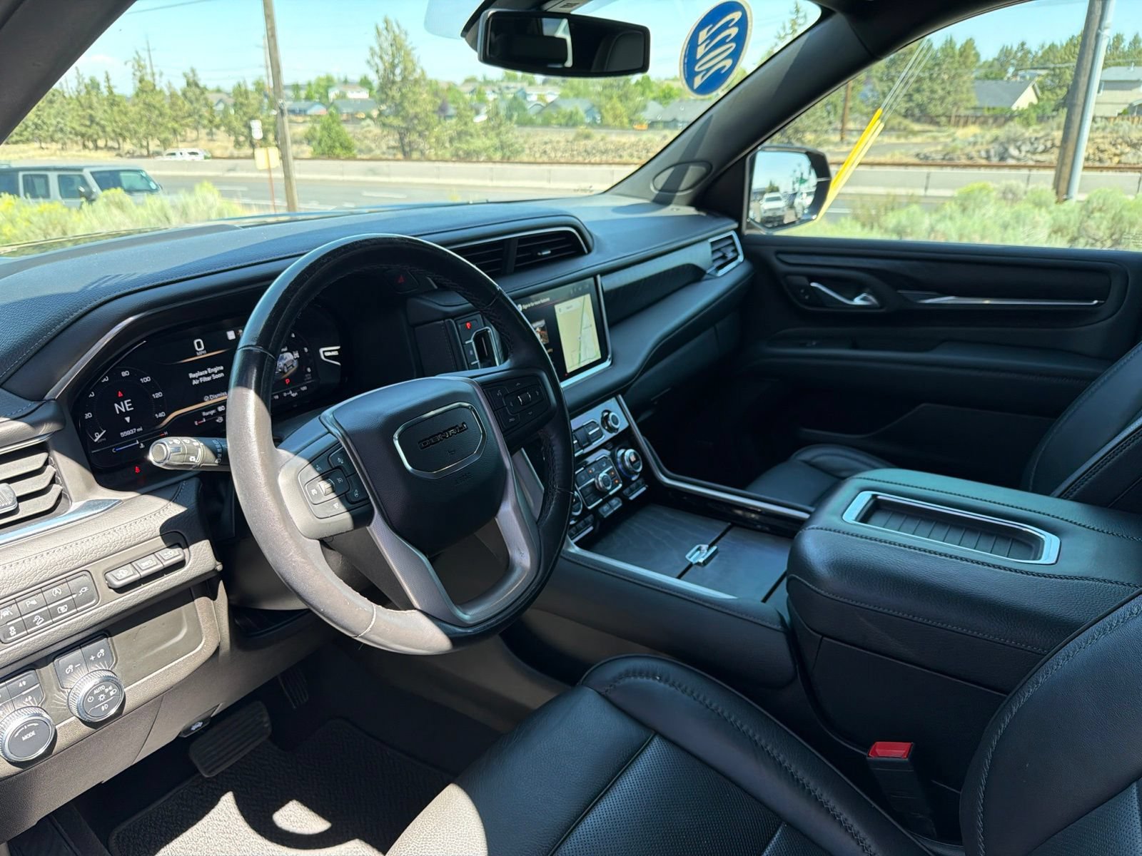 Used 2022 GMC Yukon Denali AWD/4WD image 20