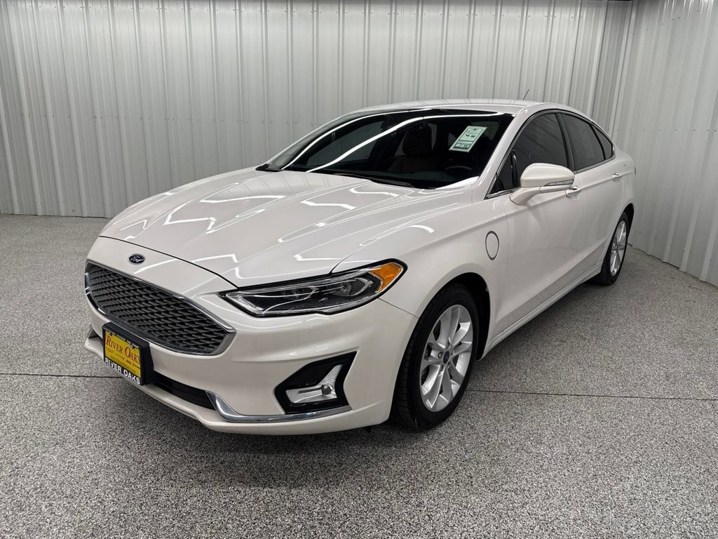 Used 2019 Ford Fusion Energi Titanium FWD image 3