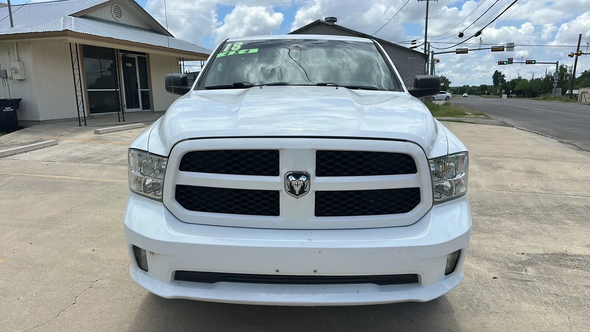 Used 2018 RAM 1500 Express w/ Express Value Package AWD/4WD image 8