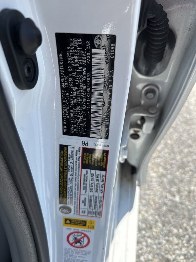 Used 2017 Toyota Camry LE image 12