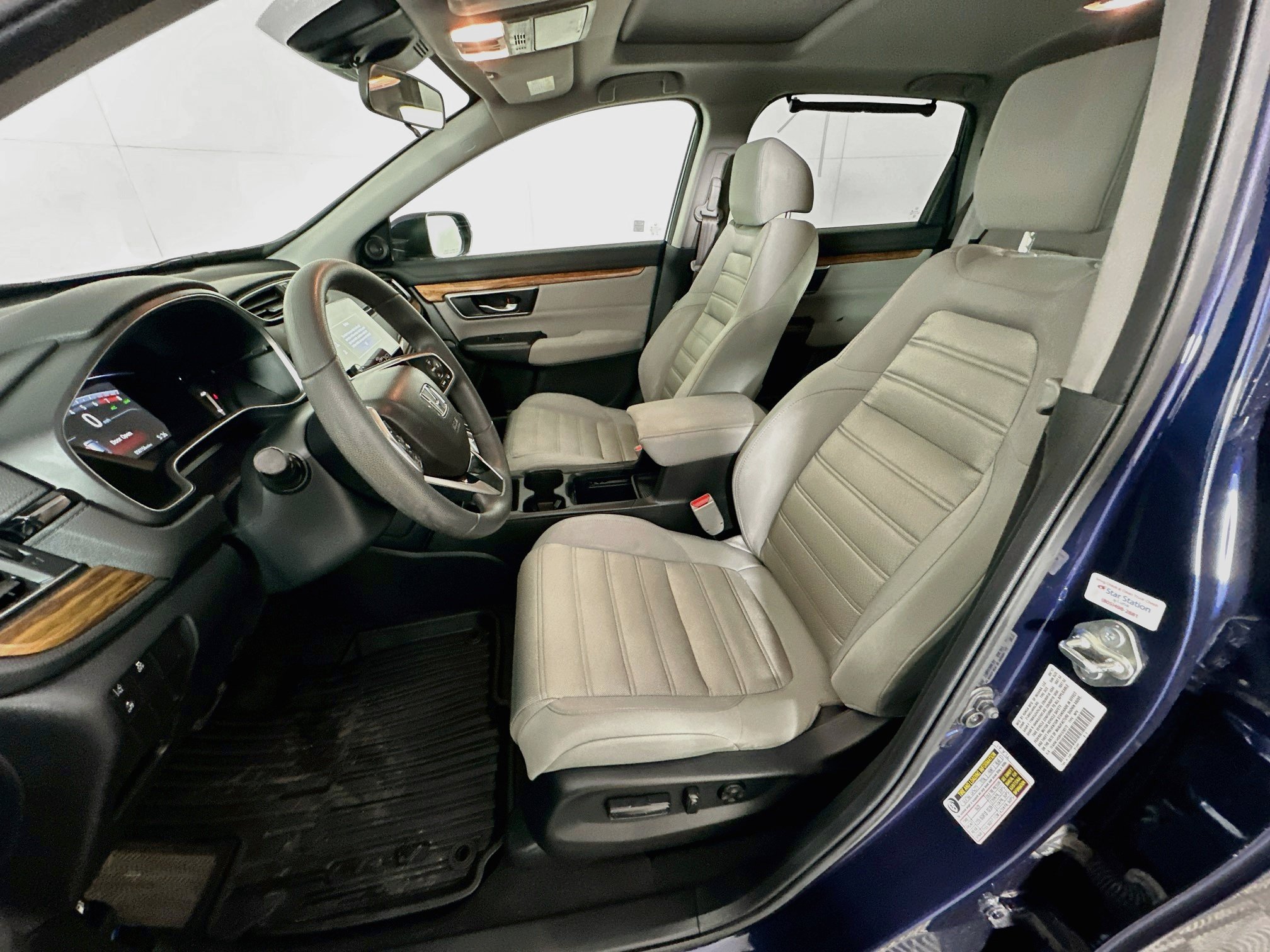 Used 2017 Honda CR-V EX image 13