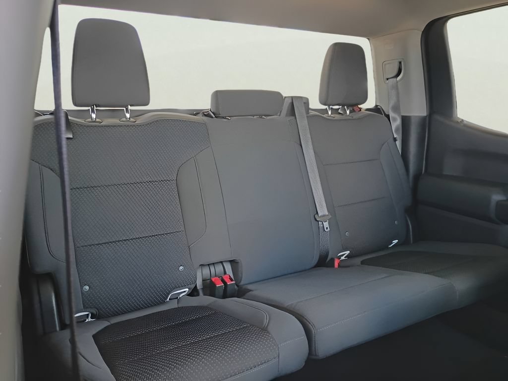 Used 2019 Chevrolet Silverado 1500 Custom w/ Custom Convenience Package RWD image 11