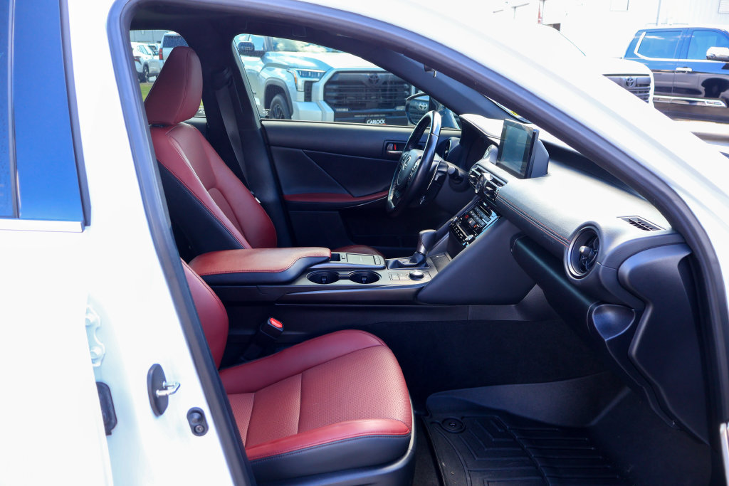 Used 2023 Lexus IS 350 F Sport w/ Accessory Package 2 RWD image 10