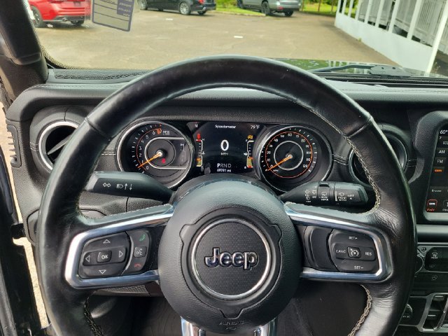 Used 2019 Jeep Wrangler Unlimited Sahara w/ Uconnect 4C Nav & Sound Group AWD/4WD image 25