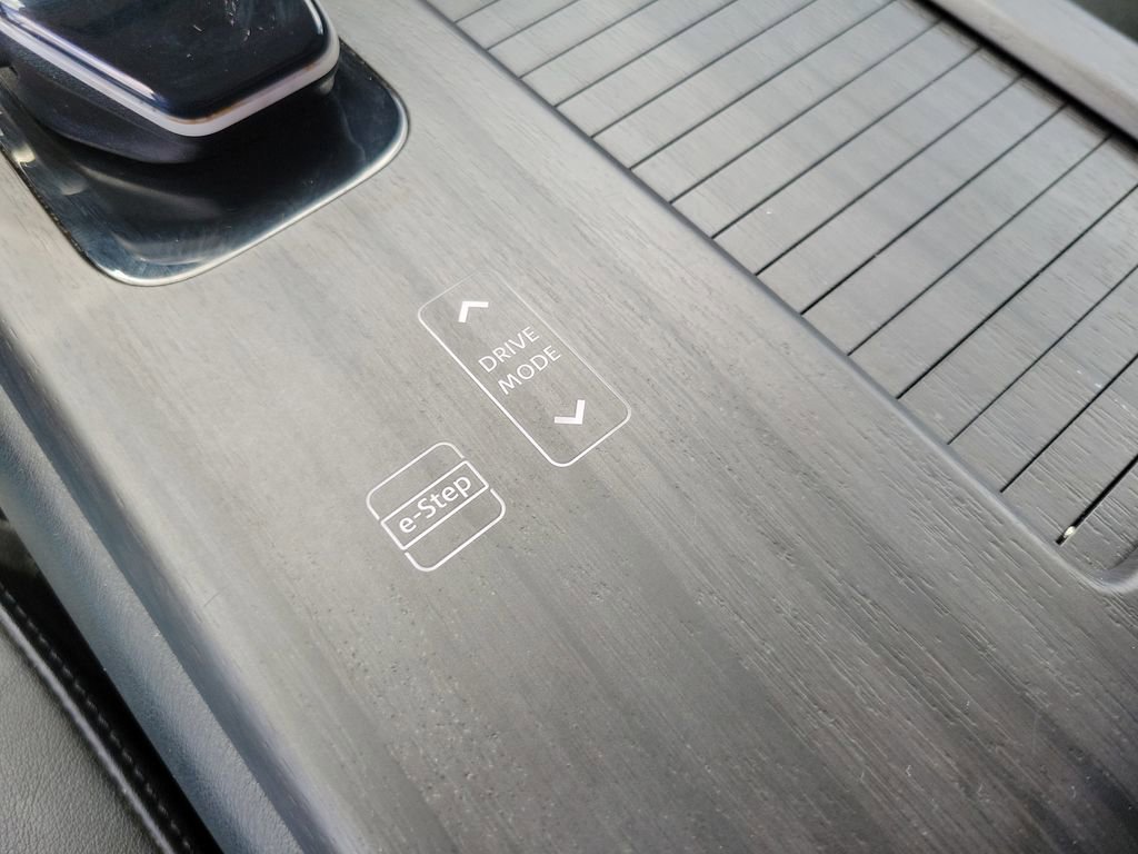 Certified 2024 Nissan Ariya AWD image 31