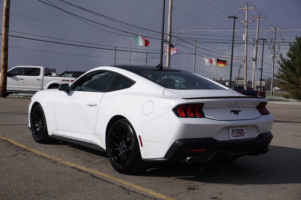 Used 2024 Ford Mustang Premium image 5