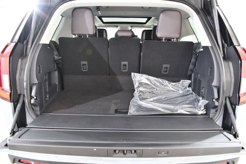 New 2026 Ford Expedition Platinum w/ Platinum Ultimate Package AWD/4WD image 21
