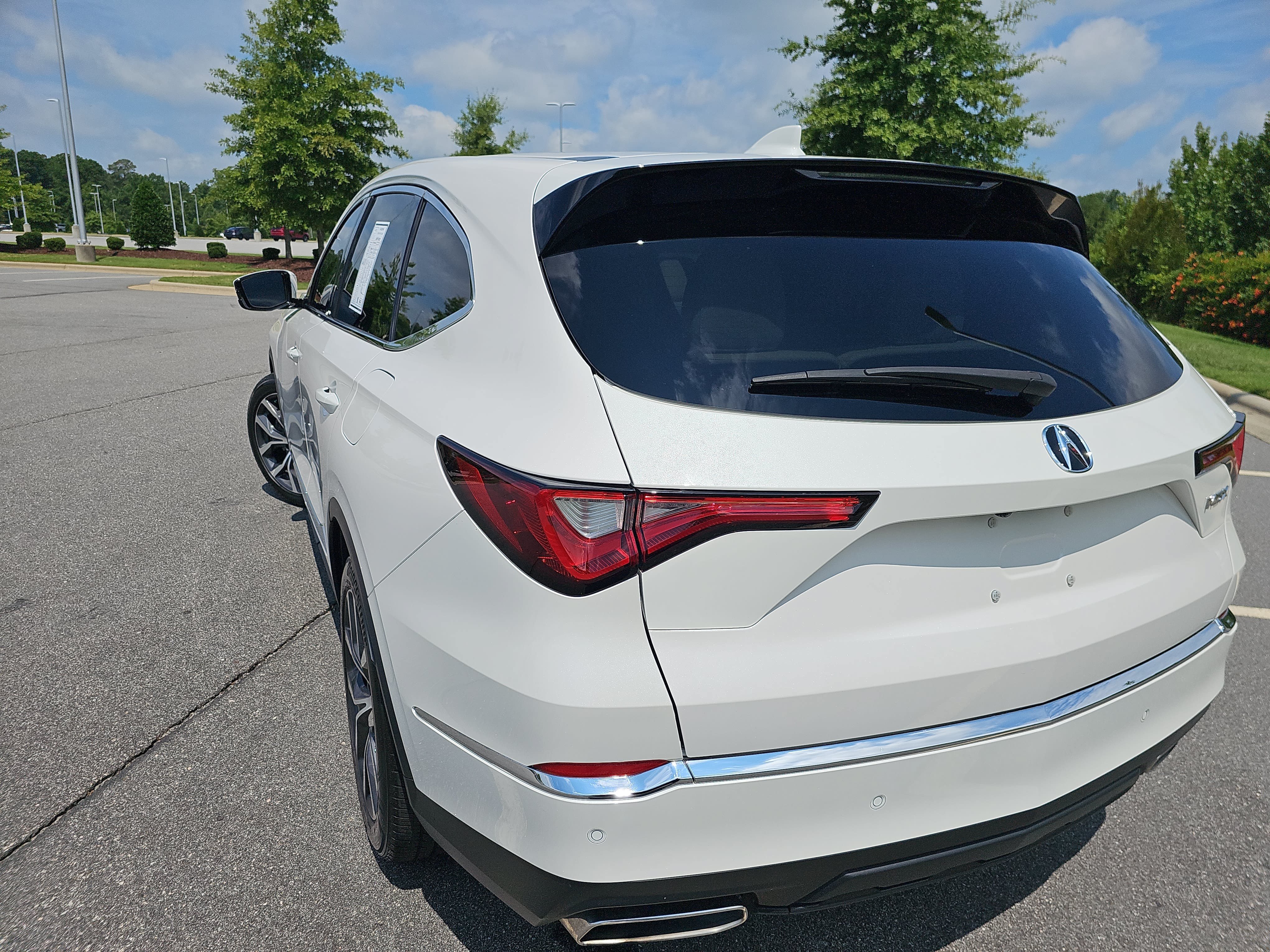 Certified 2024 Acura MDX FWD w/ Technology Package image 33
