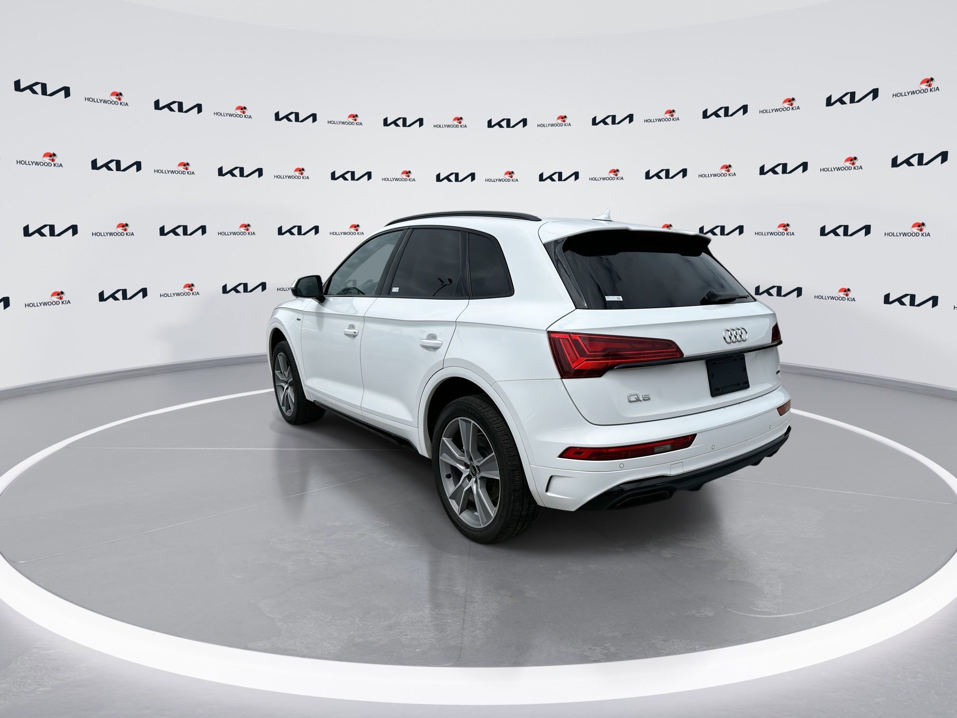 Used 2025 Audi Q5 2.0T Premium image 6