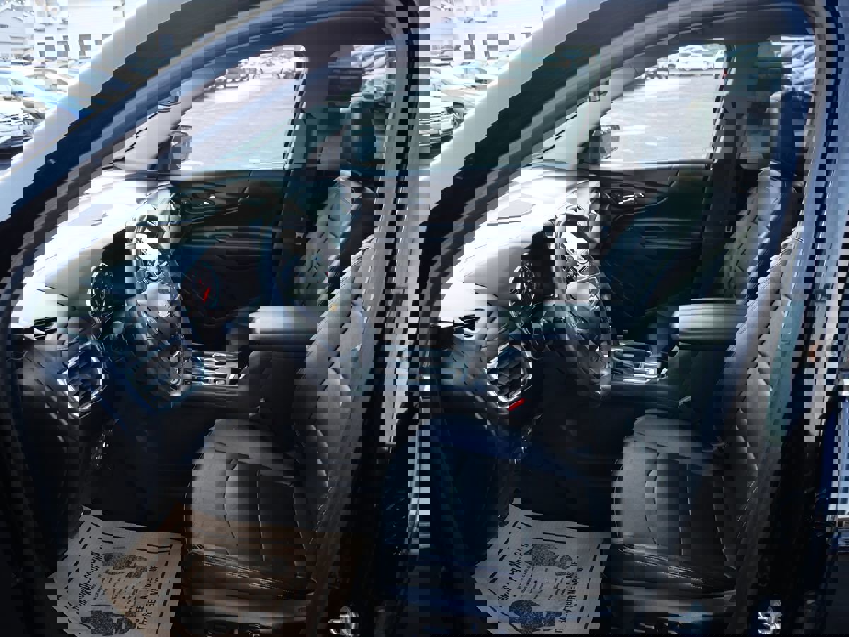 Used 2018 Chevrolet Equinox Premier image 10