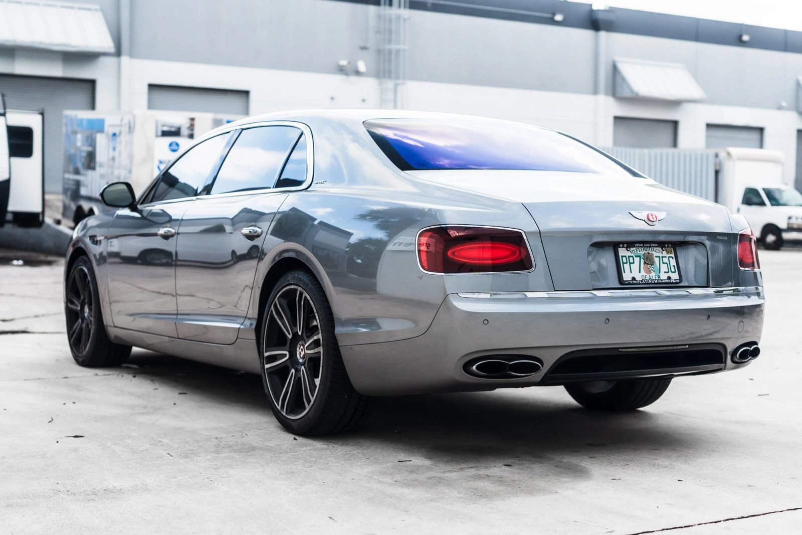 Used 2017 Bentley Flying Spur S V8 AWD/4WD image 14