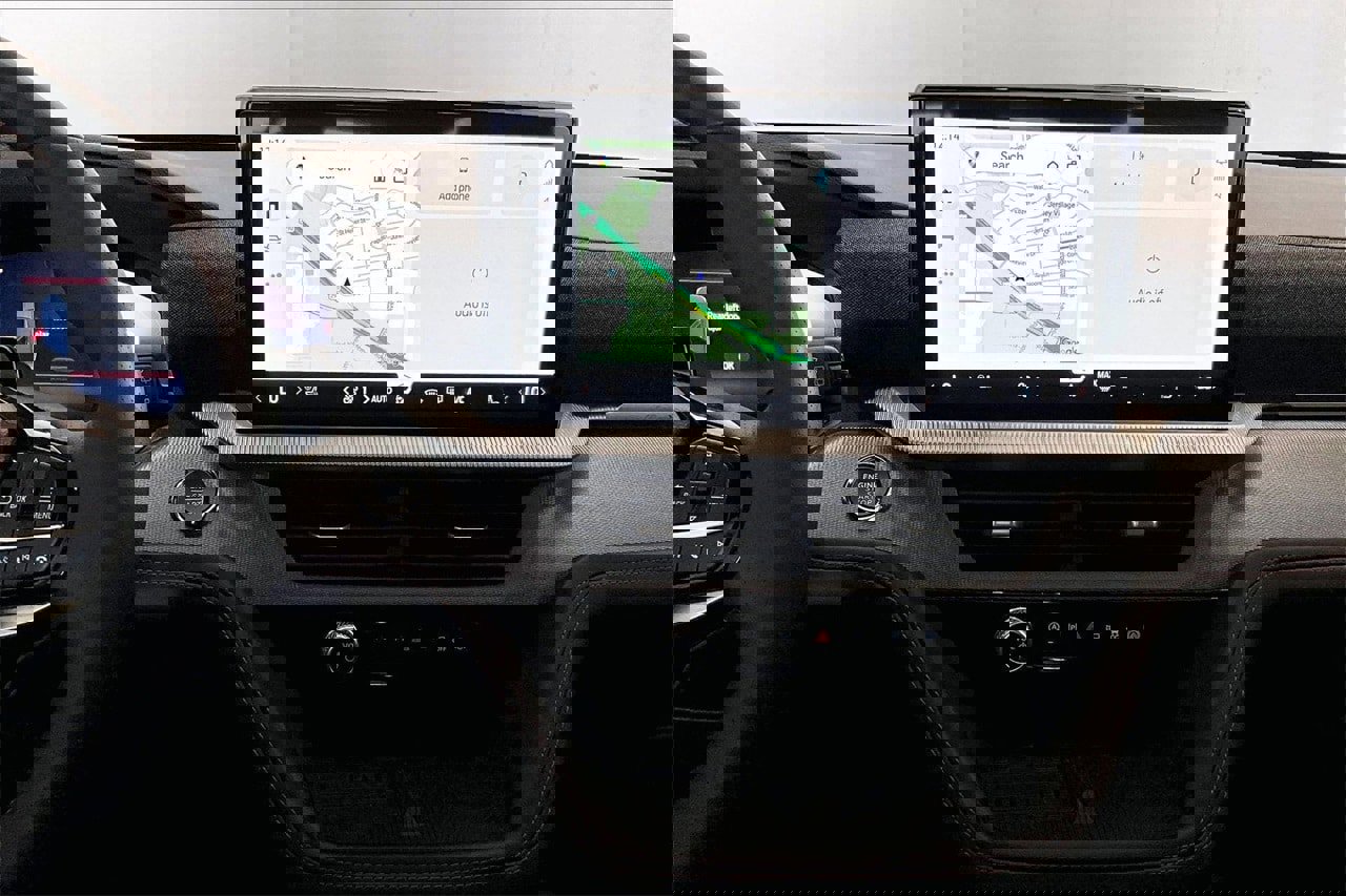 Certified 2025 Ford Explorer ST image 5