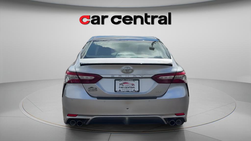 Used 2018 Toyota Camry XSE w/ Four Season Floor Mat Package FWD image 4