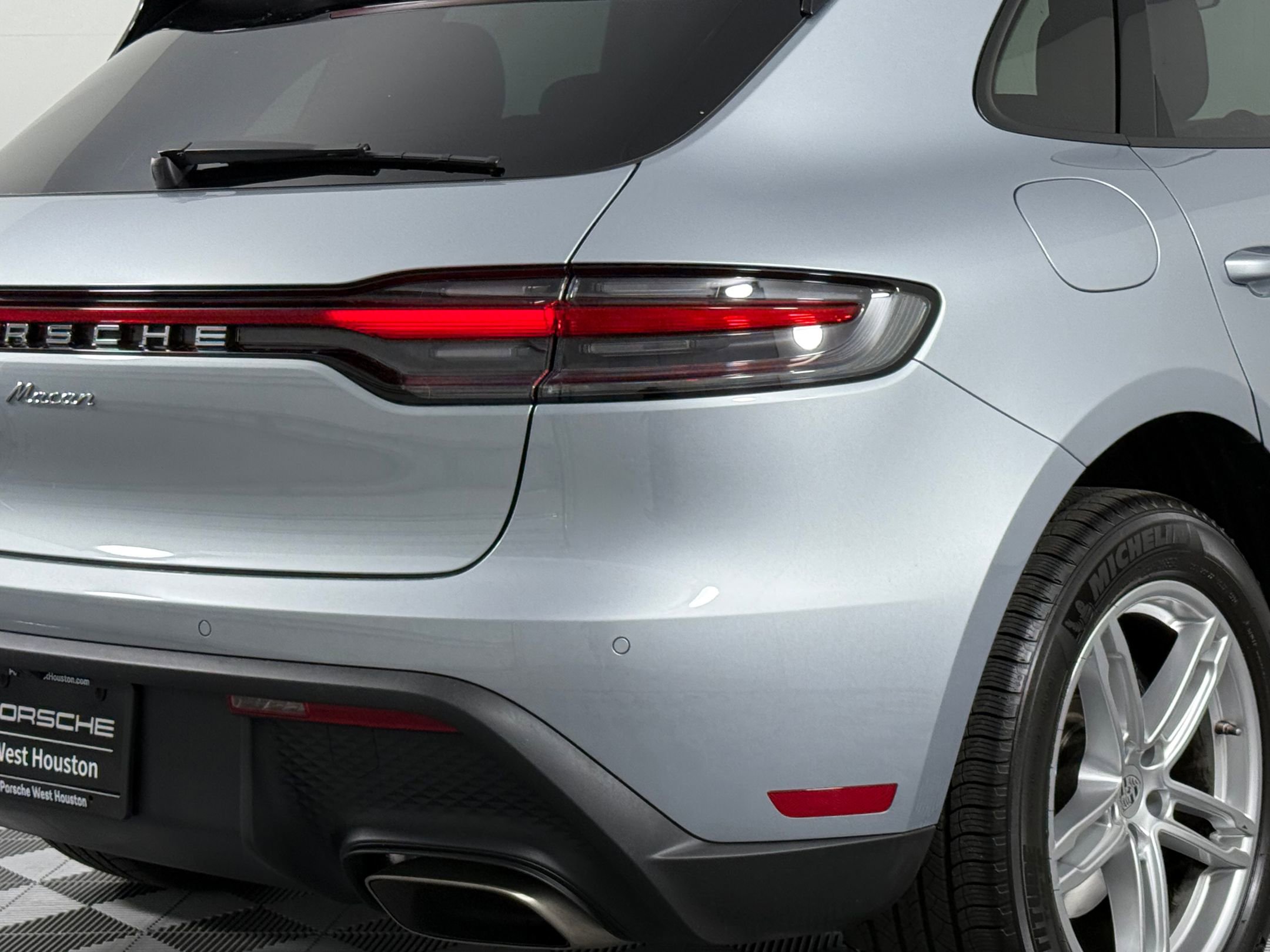 New 2025 Porsche Macan image 13
