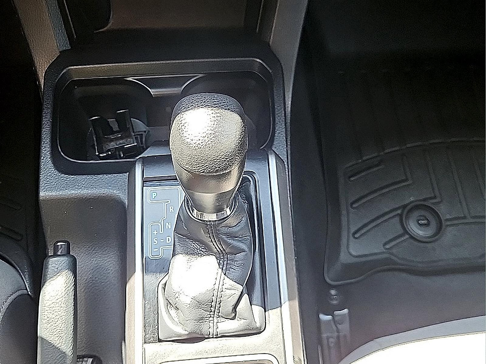 Used 2021 Toyota Tacoma SR5 AWD/4WD image 27