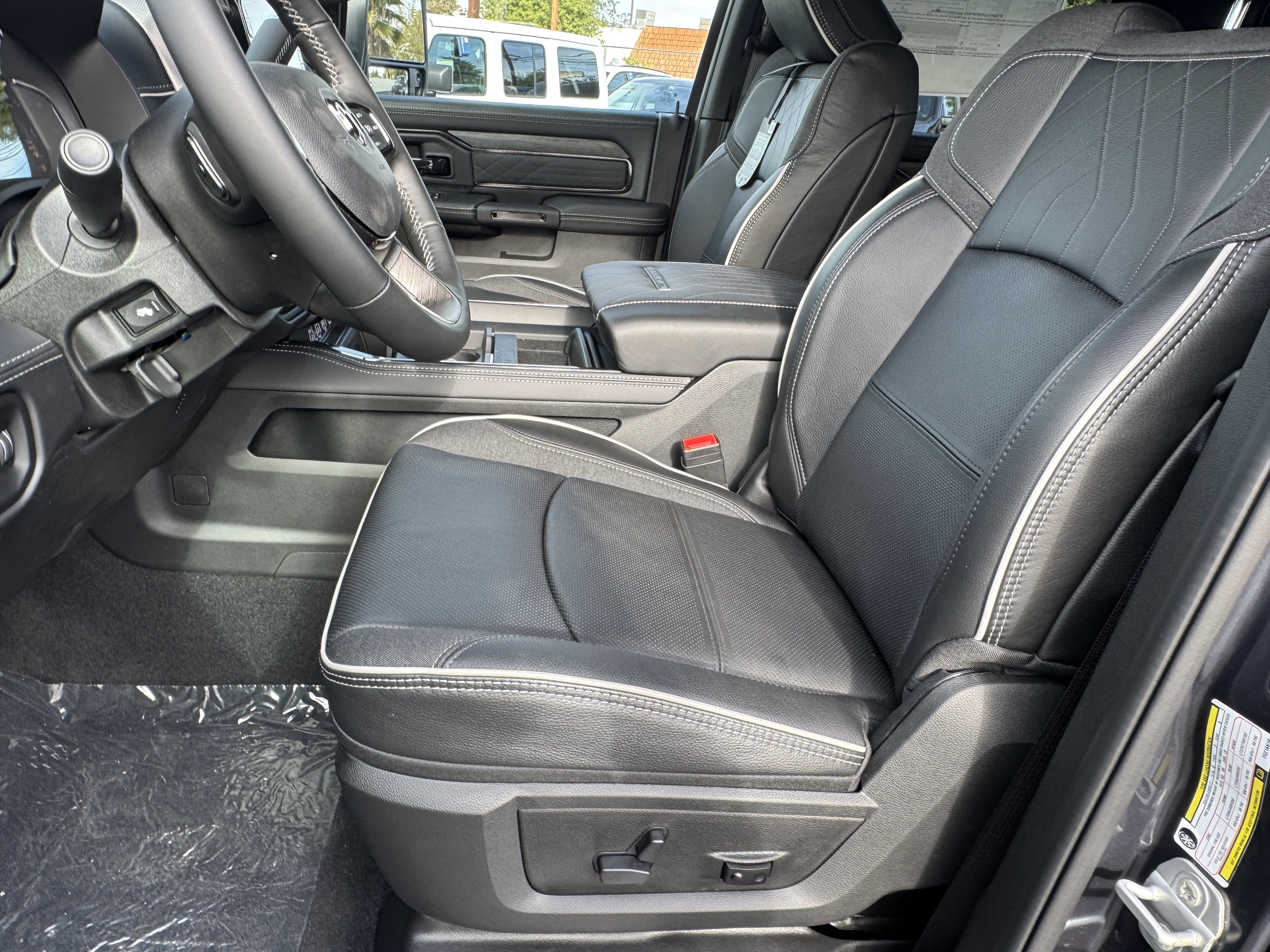 New 2026 RAM 3500 Limited AWD/4WD image 23