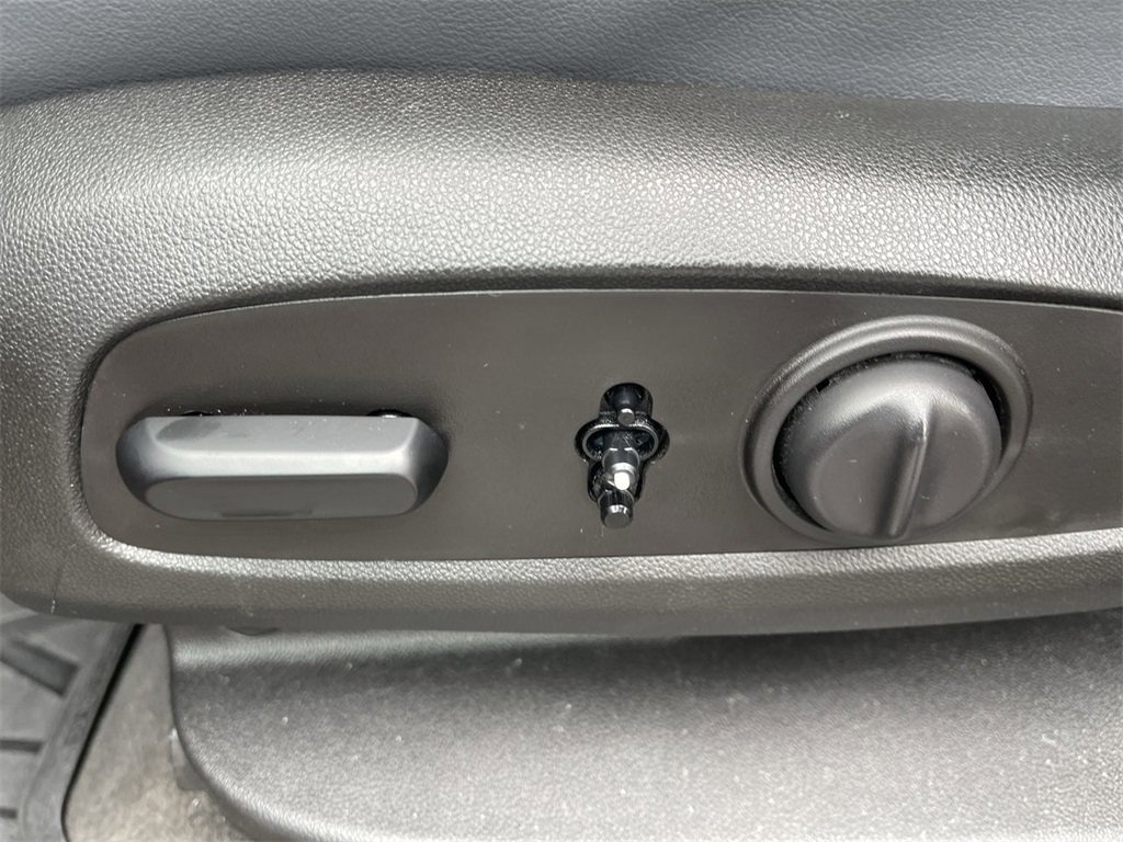 Used 2020 Buick Enclave Essence w/ Sound and Sites Package image 12