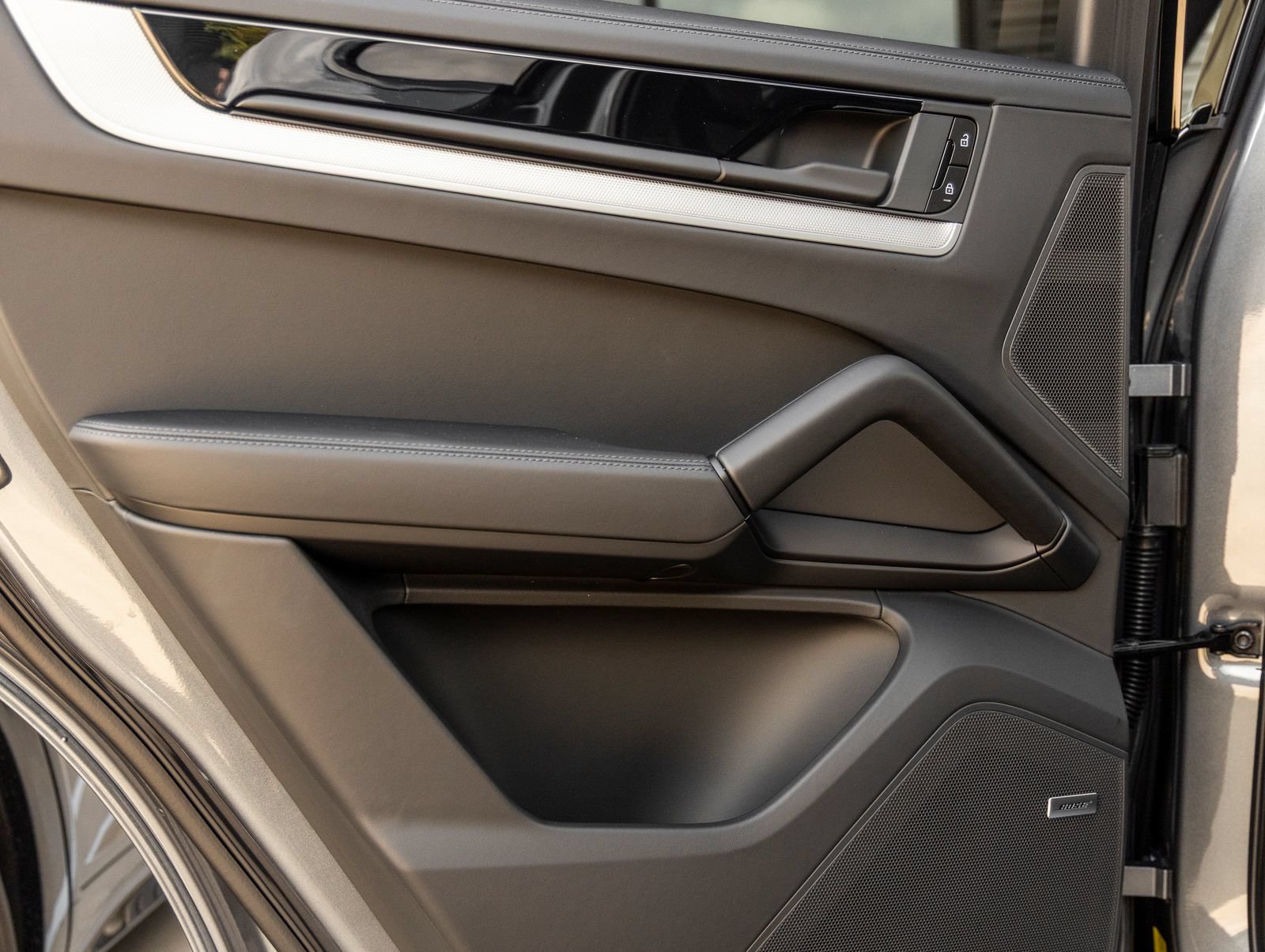 New 2026 Porsche Cayenne S AWD/4WD image 30