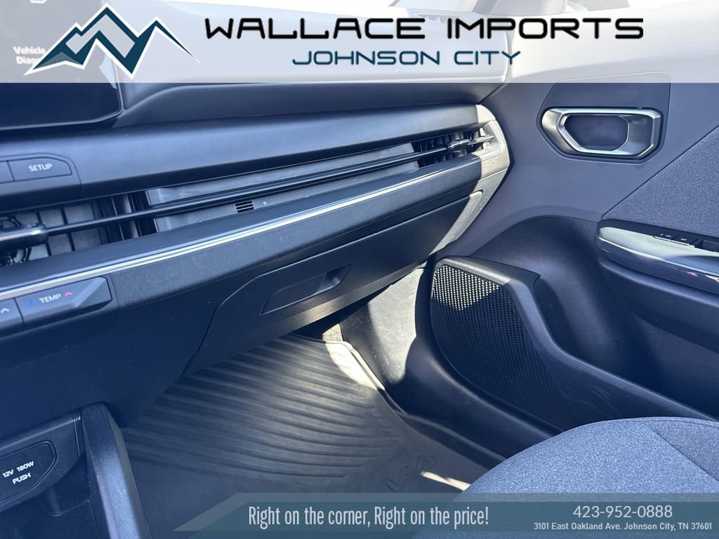 Used 2025 Kia K4 EX image 20