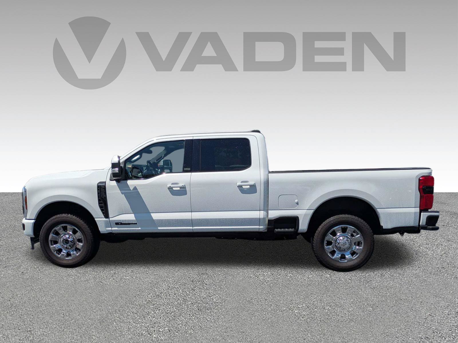 Used 2025 Ford F250 King Ranch w/ Chrome Package AWD/4WD image 28