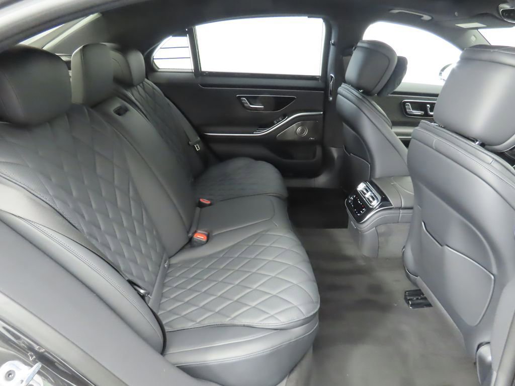 New 2026 Mercedes-Benz S 580 4MATIC Sedan image 24