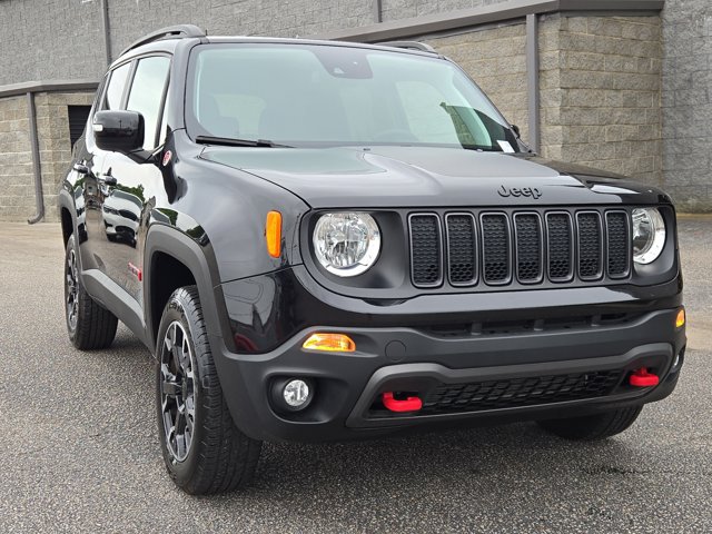 Used 2023 Jeep Renegade Trailhawk AWD/4WD image 16