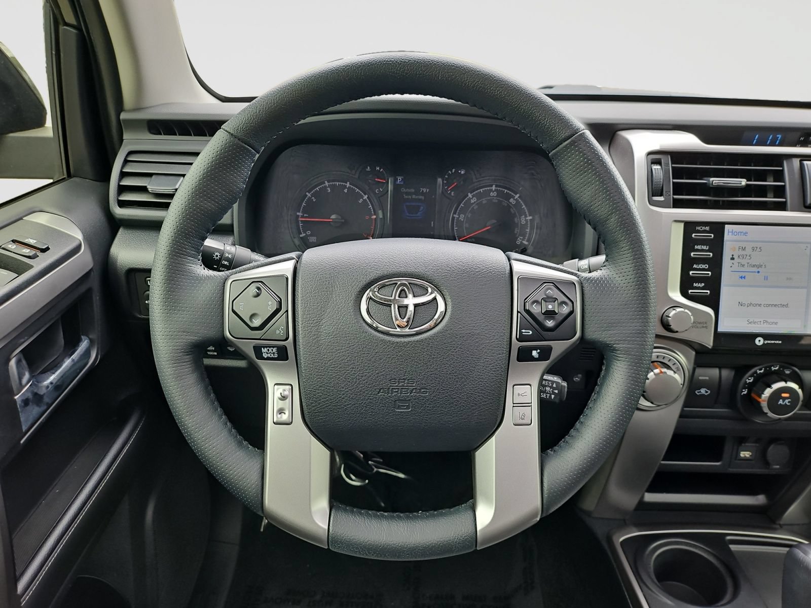 Used 2023 Toyota 4Runner SR5 Premium w/ Moonroof Package RWD image 38
