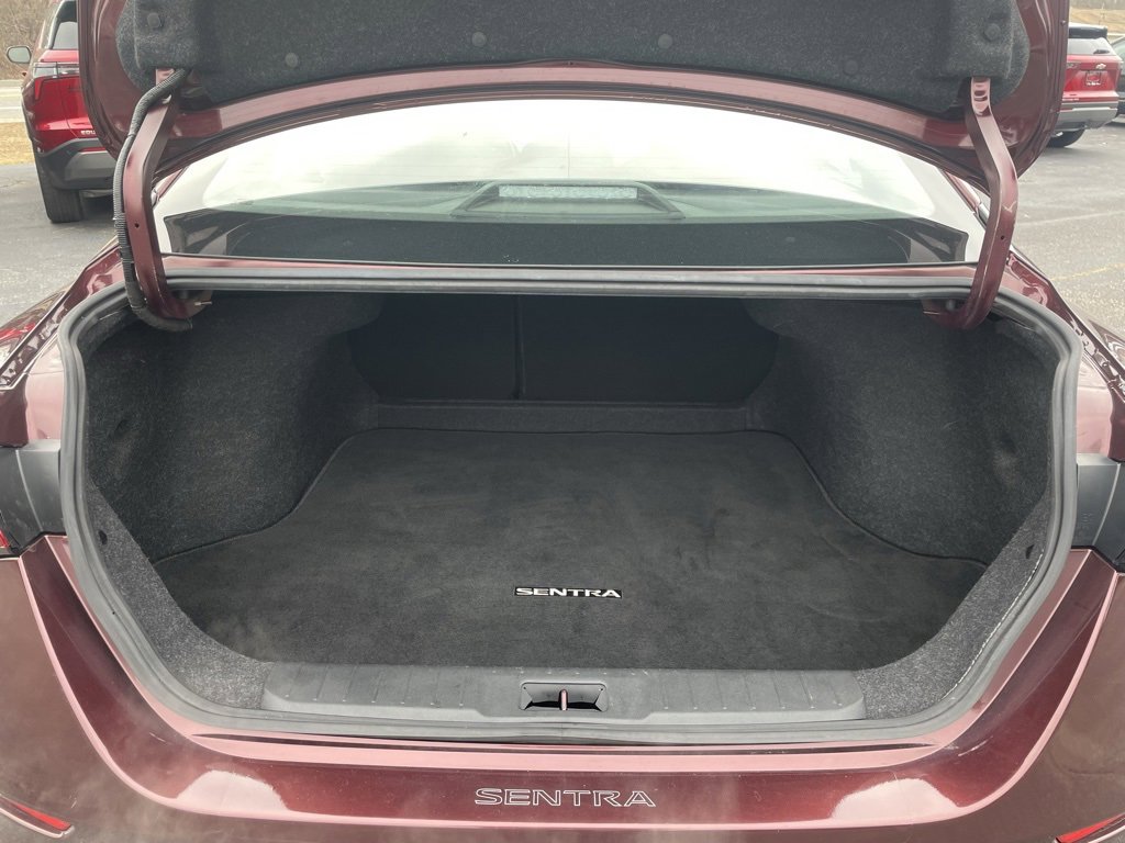 Used 2021 Nissan Sentra SV image 29