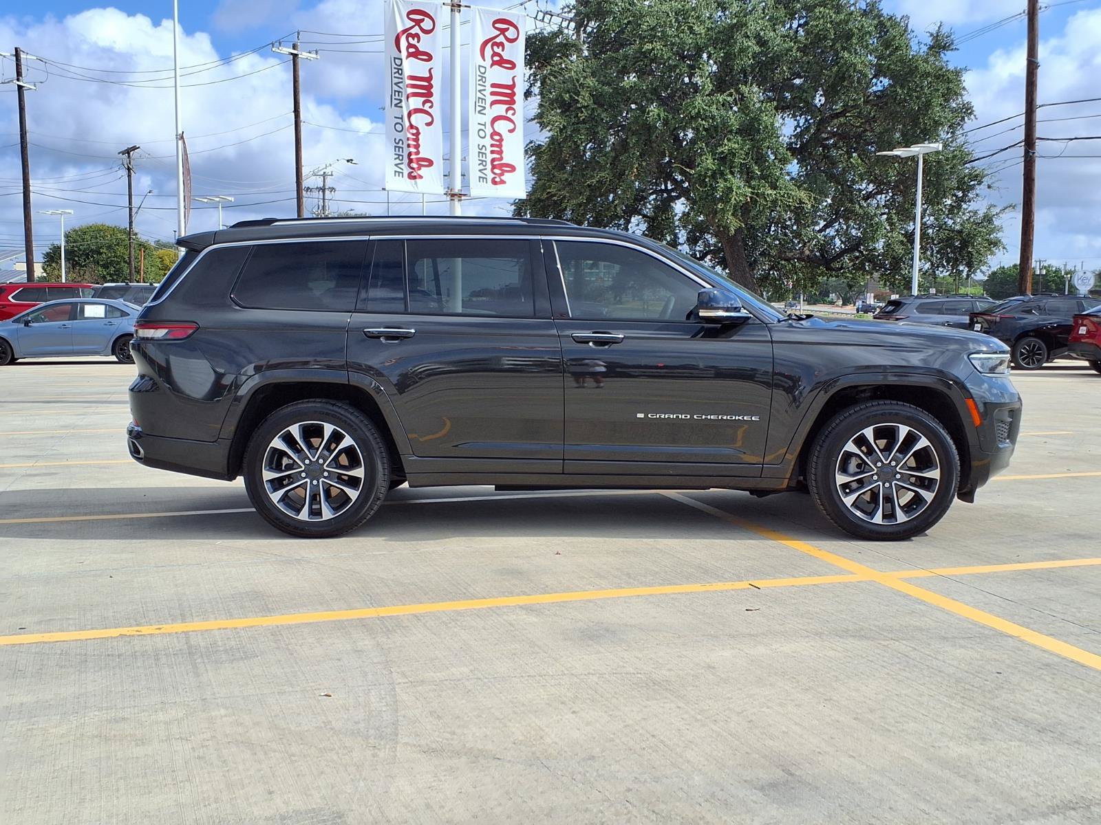 Used 2023 Jeep Grand Cherokee L Overland AWD/4WD image 4