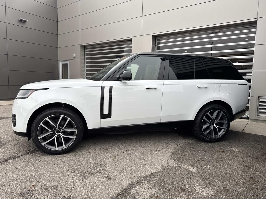 New 2026 Land Rover Range Rover SE AWD/4WD image 3