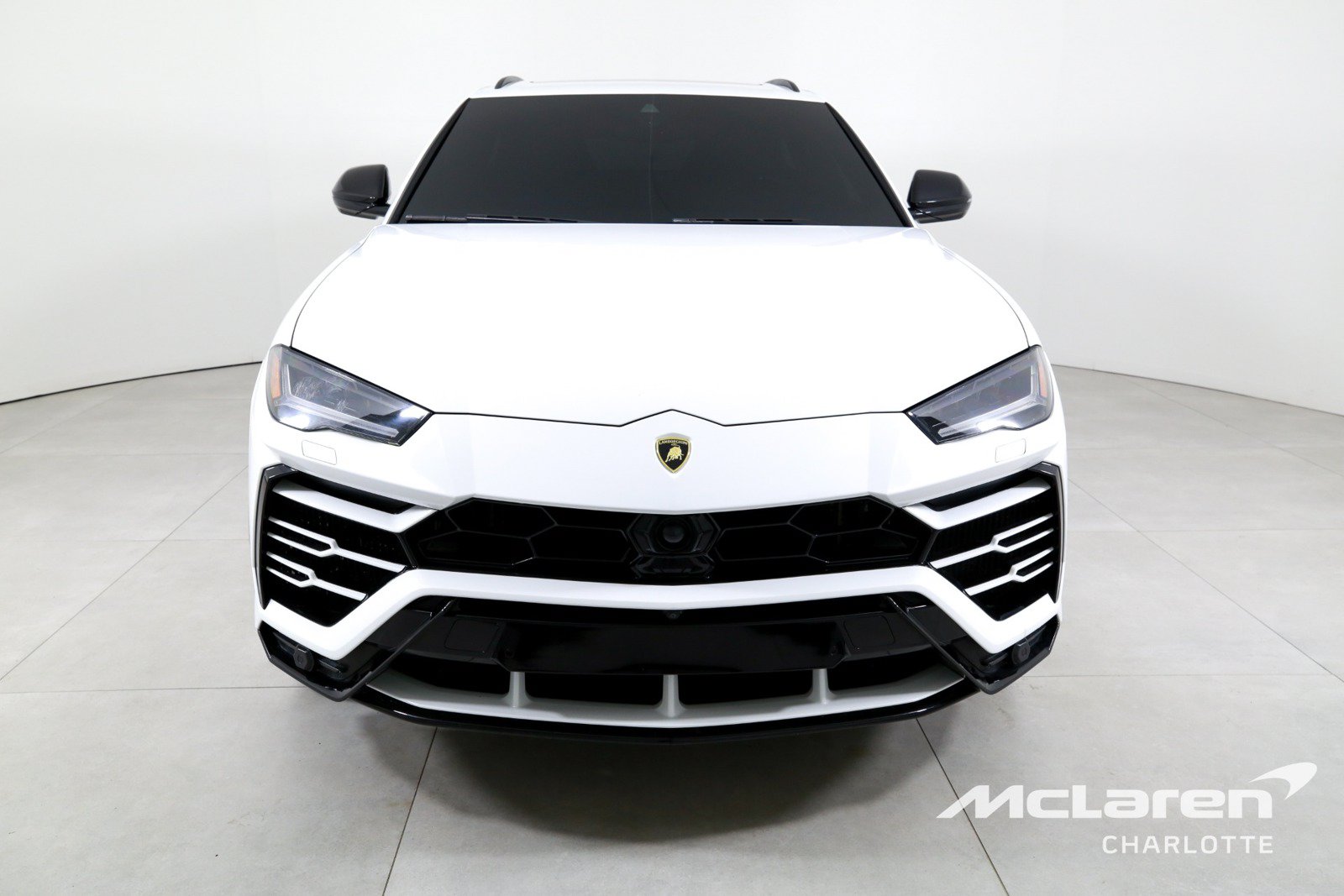 Used 2019 Lamborghini Urus AWD/4WD image 4