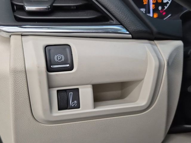 Used 2023 Cadillac CT4 Luxury w/ Sun And Sound Package image 25