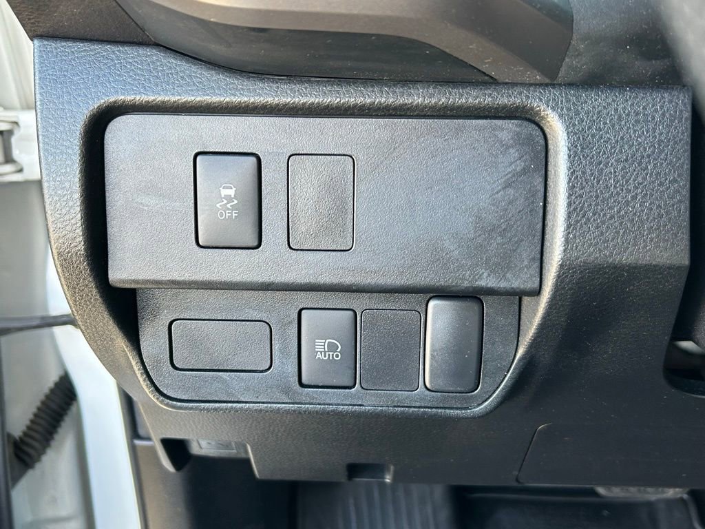 Used 2023 Toyota Tacoma SR5 AWD/4WD image 14