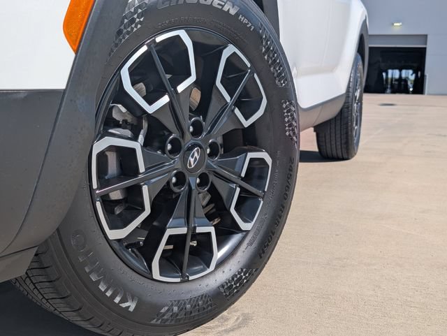 Used 2024 Hyundai Santa Cruz SEL FWD image 2