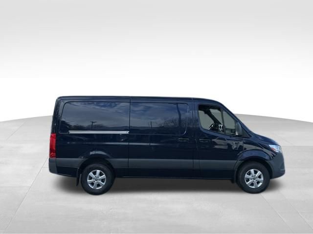 Used 2023 Mercedes-Benz Sprinter 144 Cargo image 7