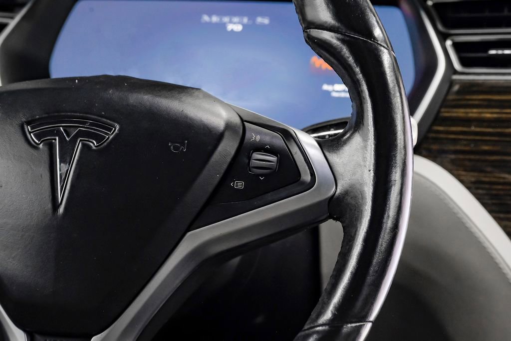 Used 2016 Tesla Model S 70 image 24