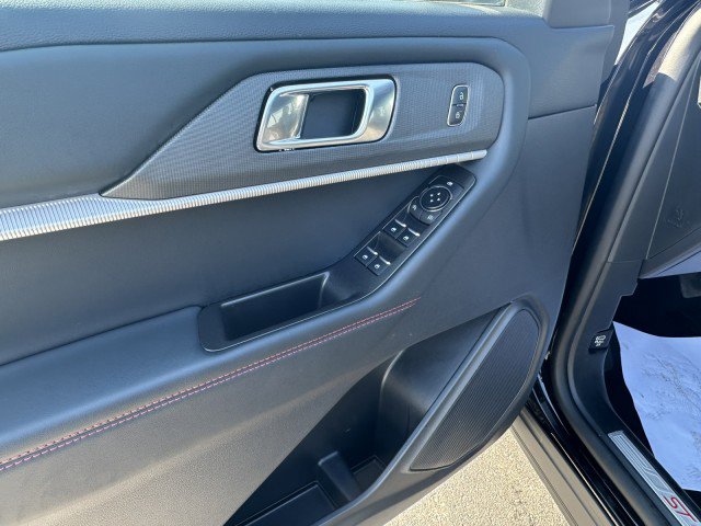 Used 2025 Ford Explorer ST-Line image 22