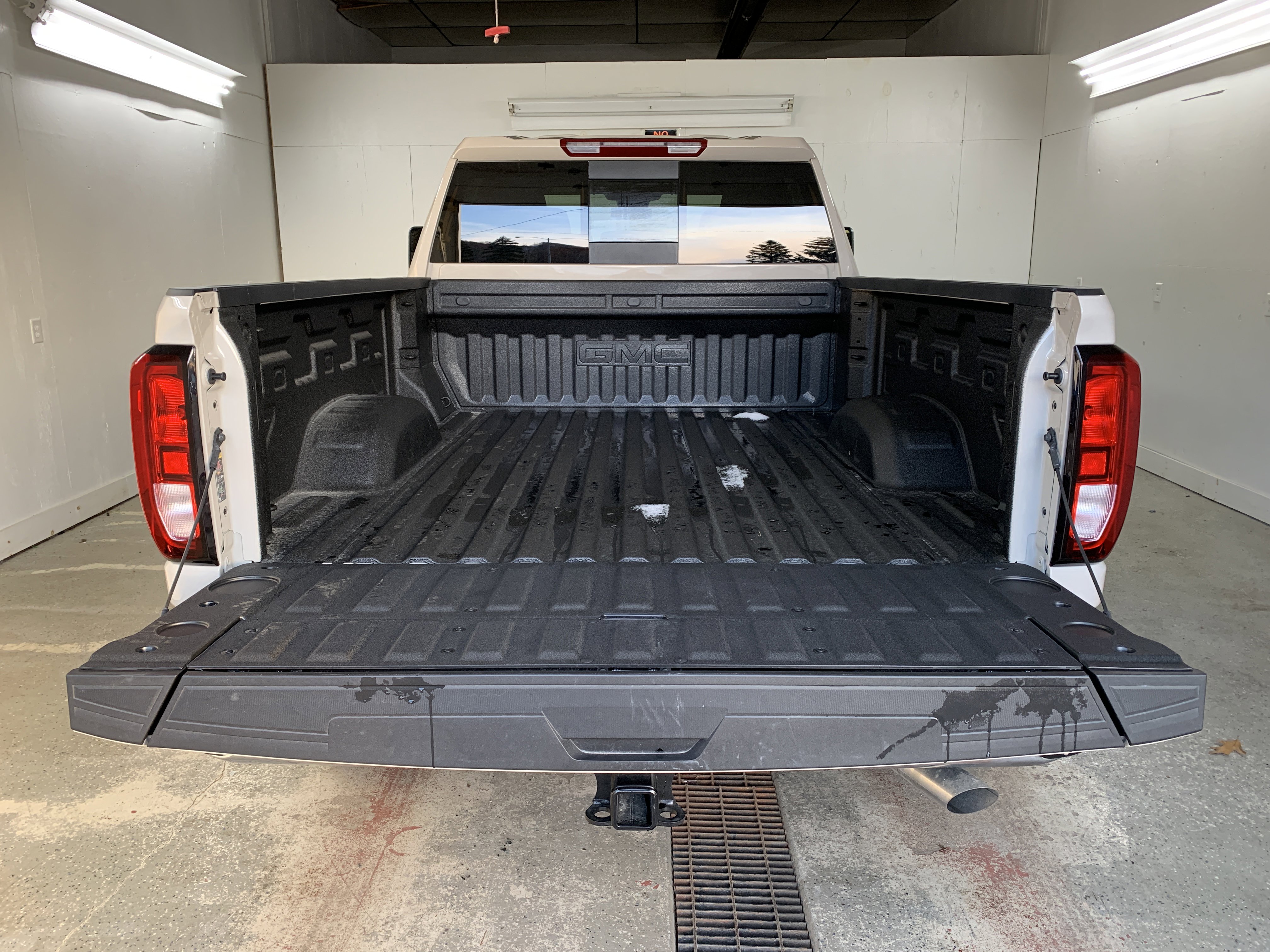 New 2026 GMC Sierra 2500 SLE image 7