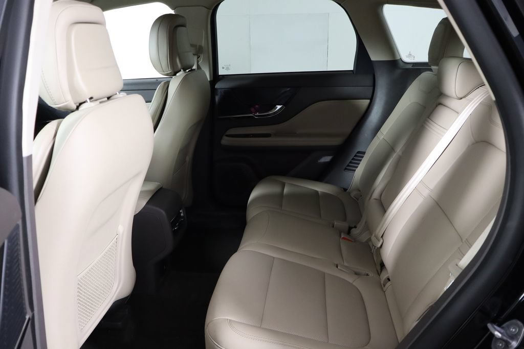 Used 2020 Lincoln Corsair FWD image 16