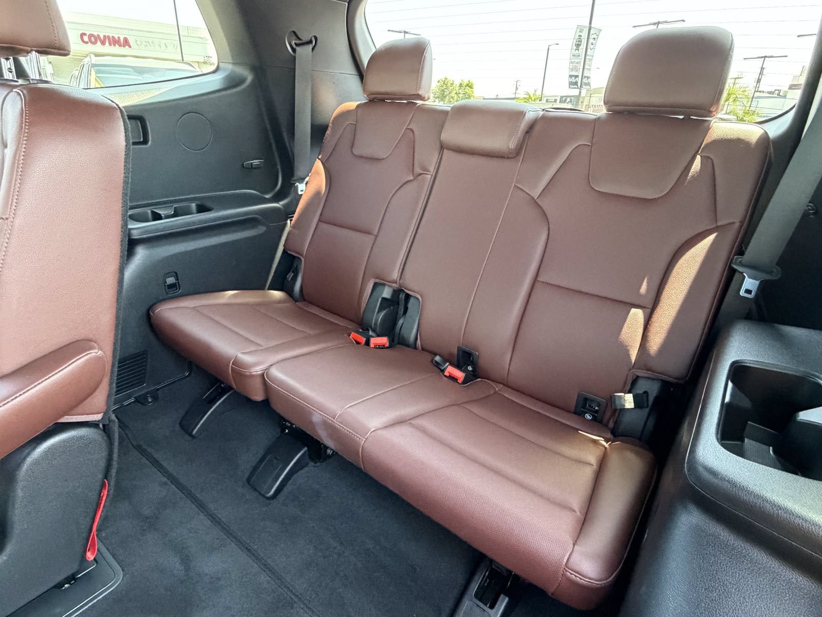 Used 2023 Kia Telluride EX w/ EX Captain's Chair Package AWD/4WD image 29