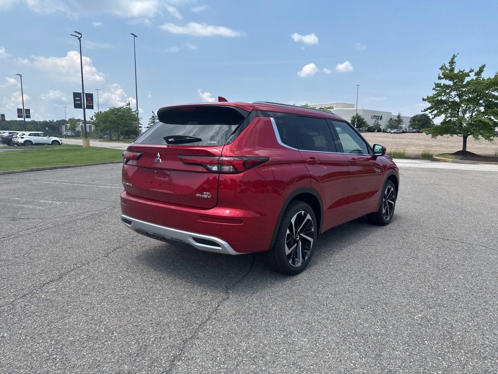 New 2025 Mitsubishi Outlander SEL image 7