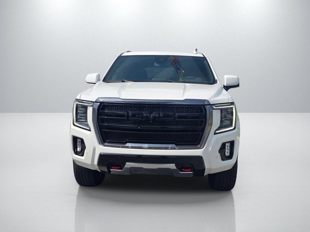 Used 2024 GMC Yukon AT4 w/ Technology Package AWD/4WD image 2