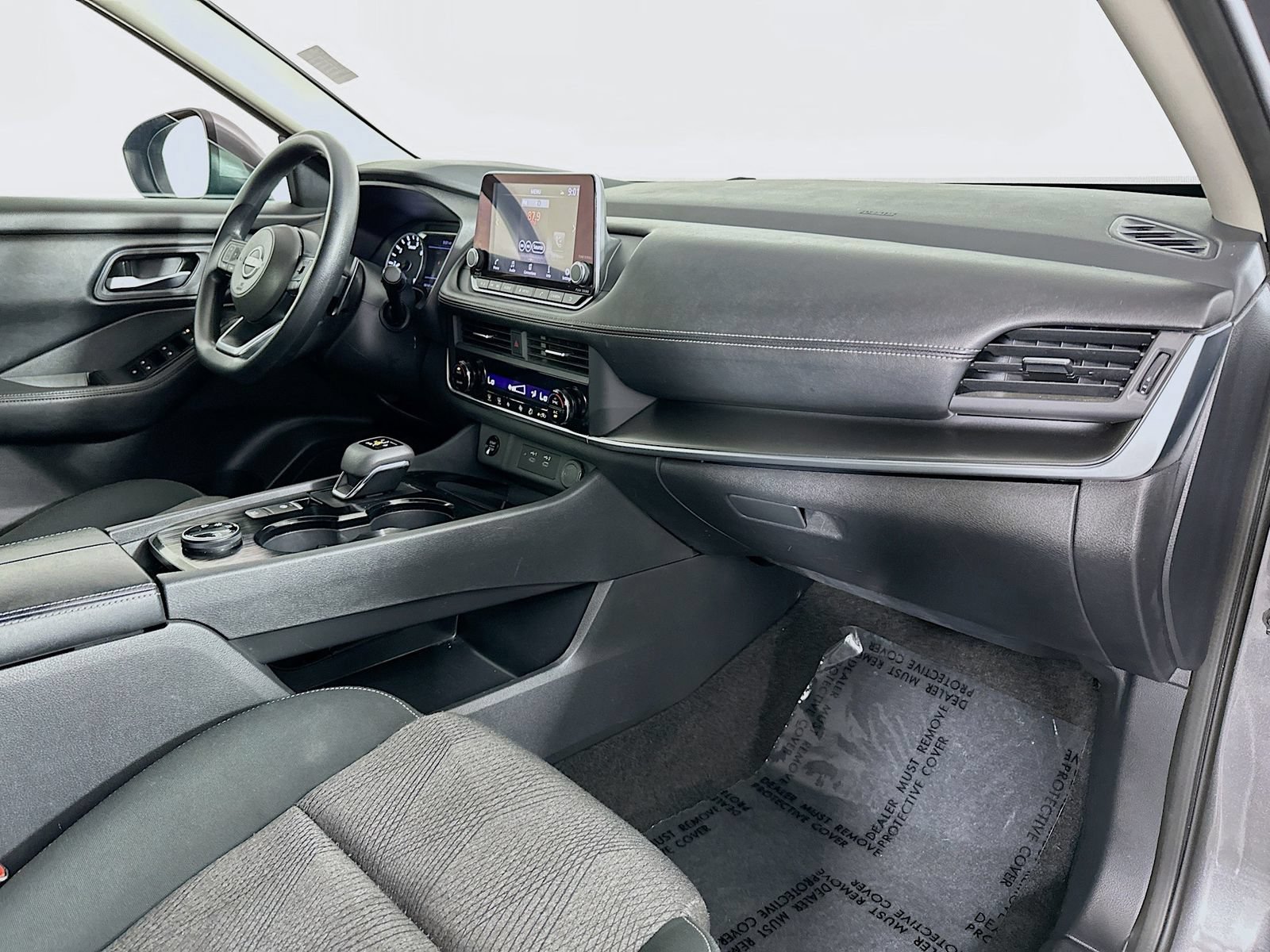 Used 2024 Nissan Rogue SV AWD/4WD image 28