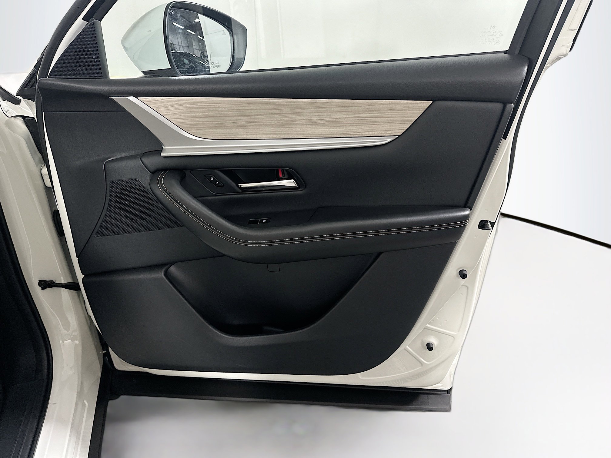 Used 2024 MAZDA CX-90 Plug-In Hybrid w/ Preferred image 35